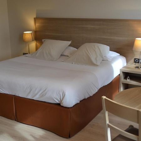 L'Hotellerie De La Toile A Beurre อ็องเซอนีส์ ภายนอก รูปภาพ
