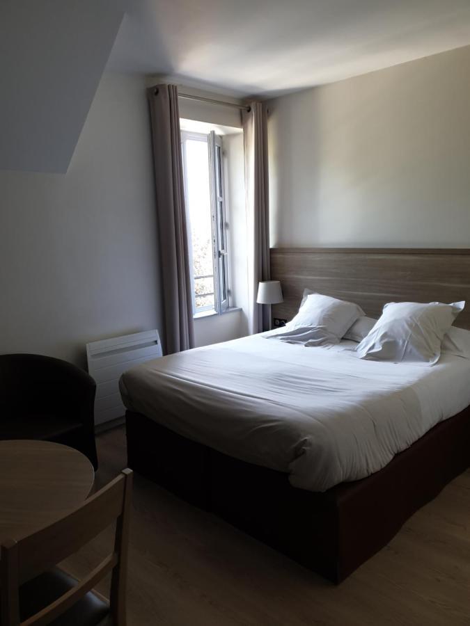 L'Hotellerie De La Toile A Beurre อ็องเซอนีส์ ภายนอก รูปภาพ