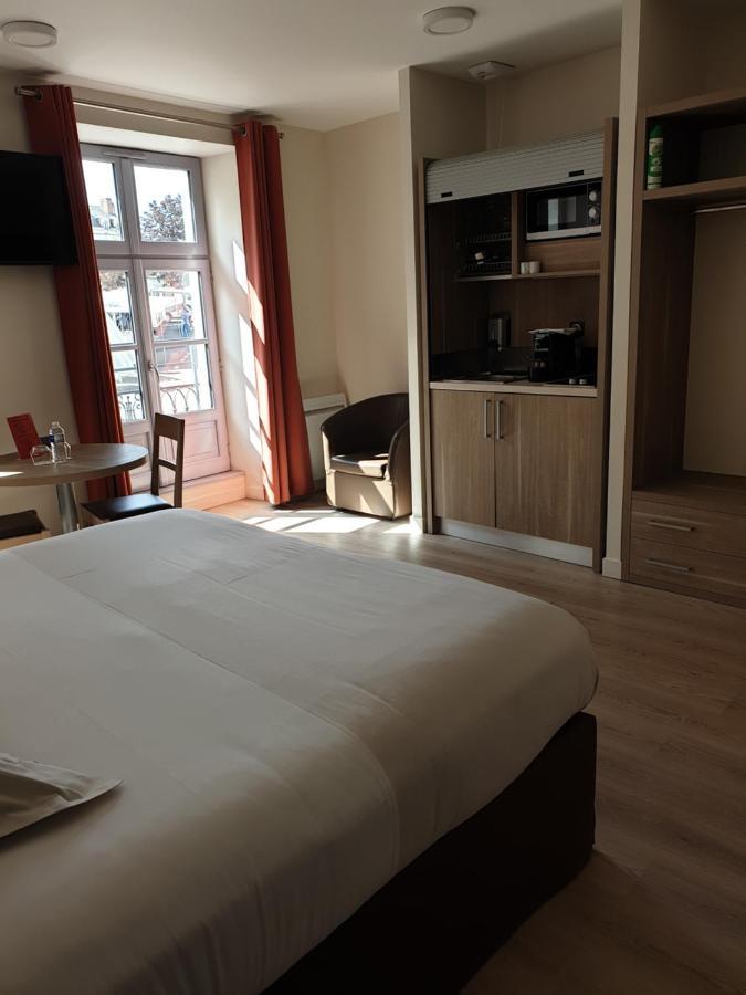 L'Hotellerie De La Toile A Beurre อ็องเซอนีส์ ภายนอก รูปภาพ